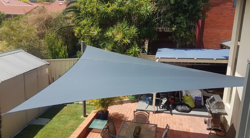 Perth Shade Sails over paved outdoor patio area